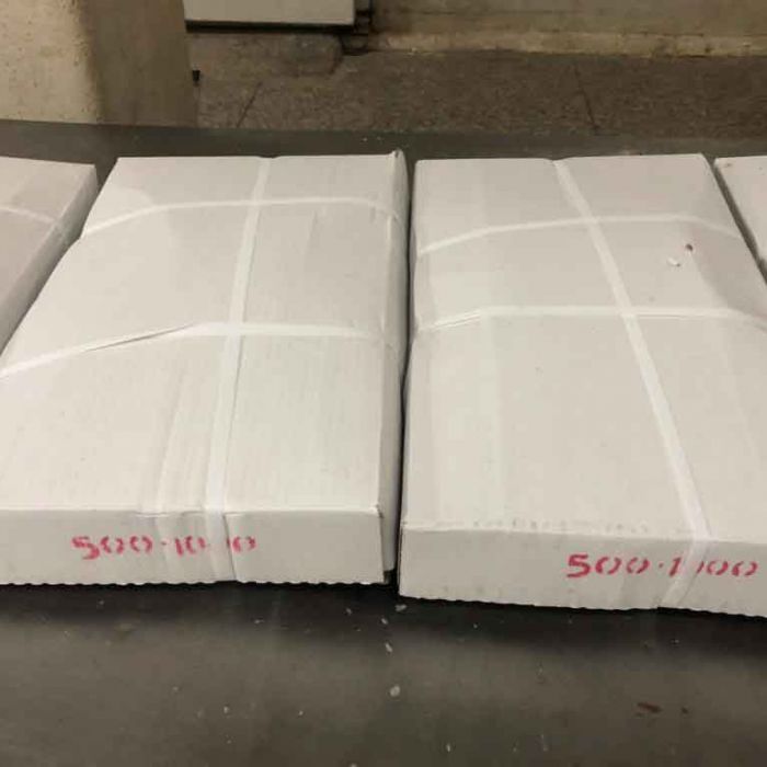 PLAIN BOXES